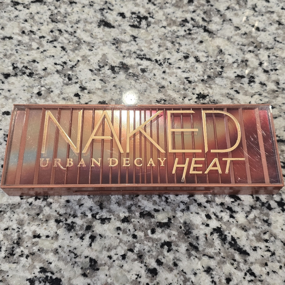 Urban Decay Naked Heat Eyeshadow Palette - NEW